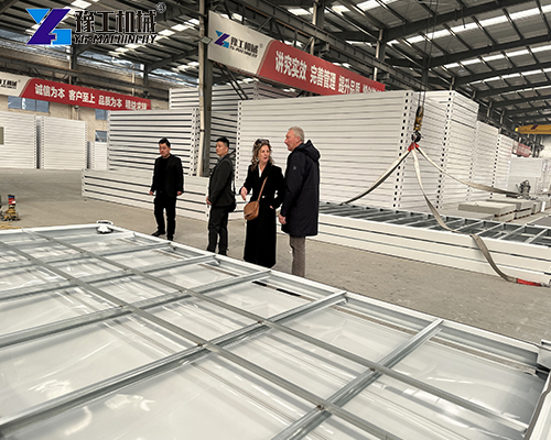 customers visit factory for container foldable house